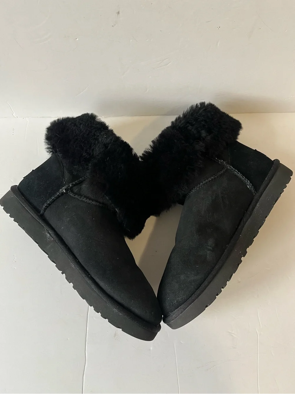 Ugg Black Suede shearling Fluff Collar details Button Ankle Boots size 10